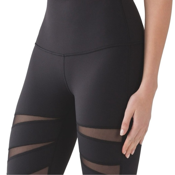 Lululemon Wunder Under legging High Rise*Tech Mesh 28" Black Yoga 2 lace inset - Picture 3 of 16